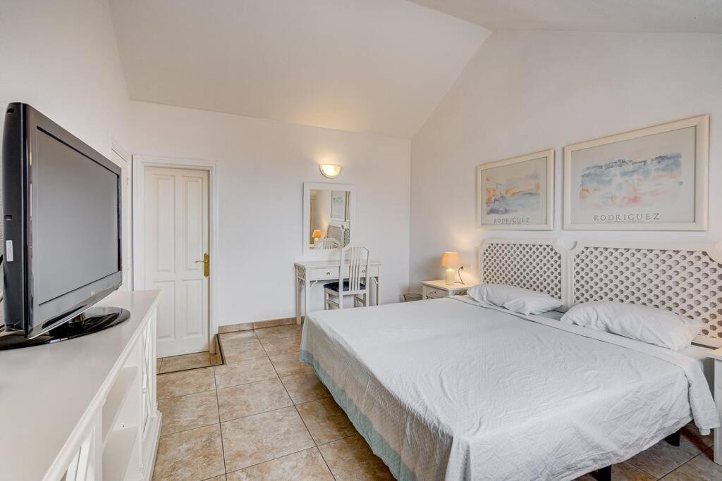 Royal Garden - 2 Bedroom Плая де лас Америкас Екстериор снимка
